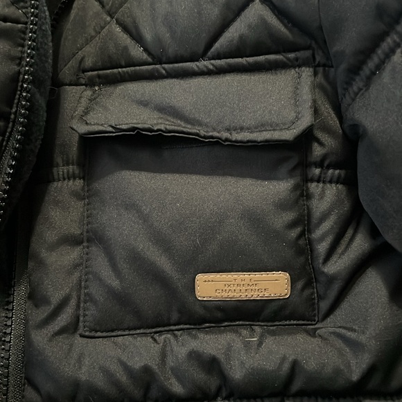 iXtreme 4T Hooded Mixed Quilt puffer
Fully Polar fleece lined Measurements in ad - Picture 9 of 17